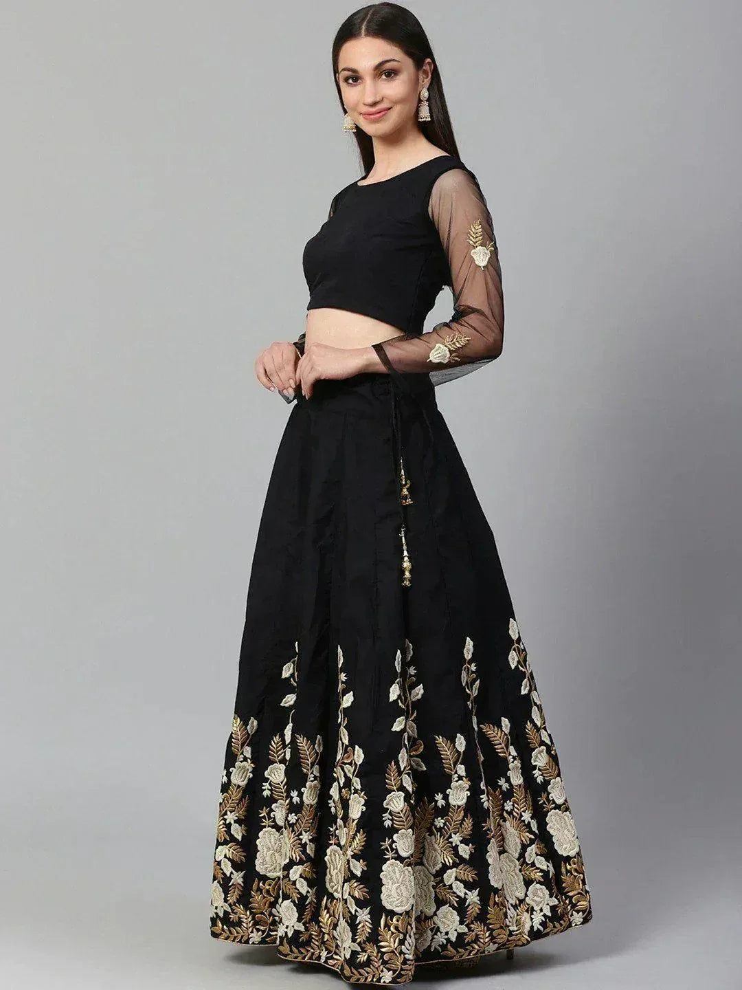 Tulsi Art Black & White Solid Semi-Stitched Myntra Lehenga & Unstitched Blouse With Dupatta