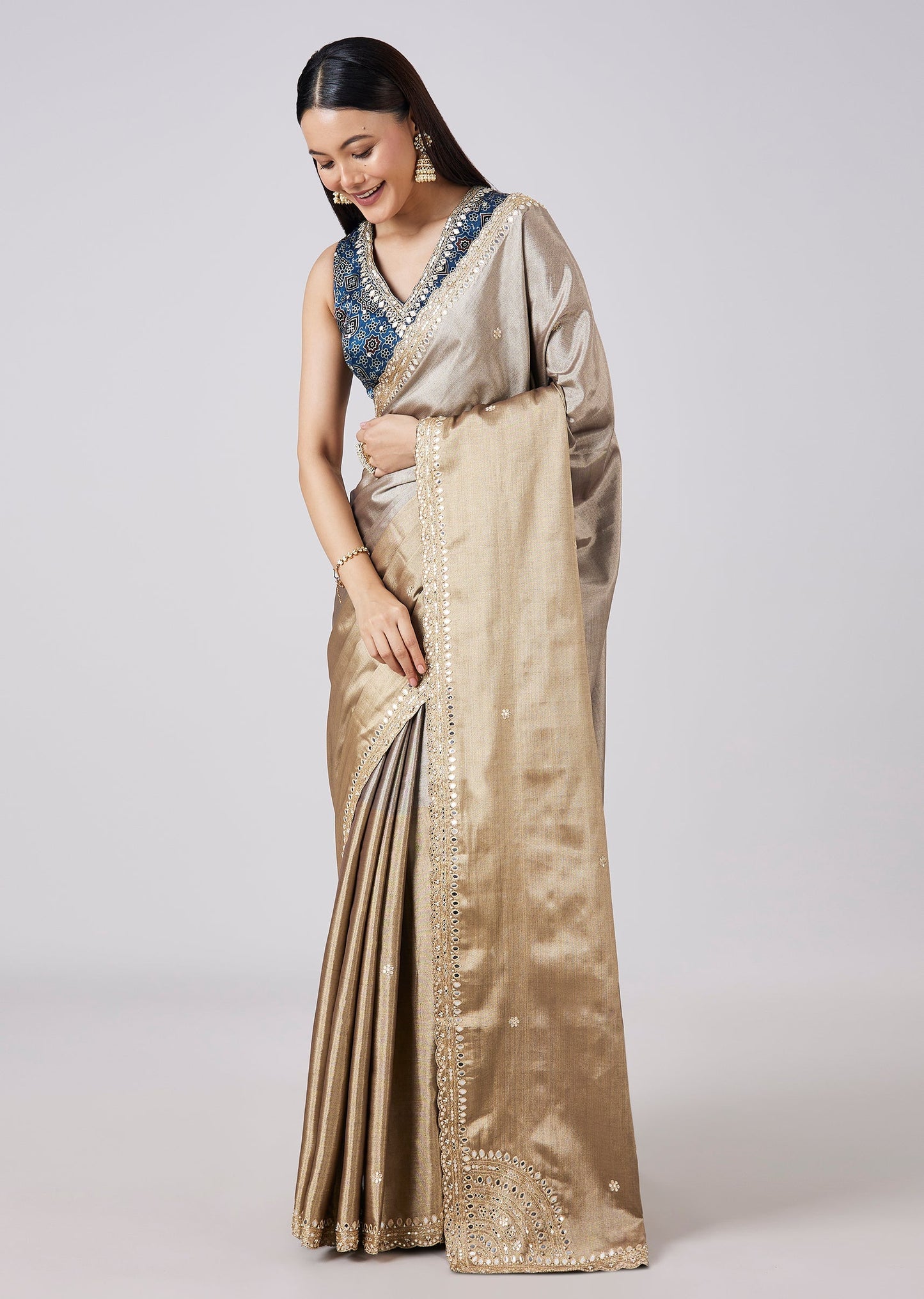 Blue Solid Saree with Border and Blouse