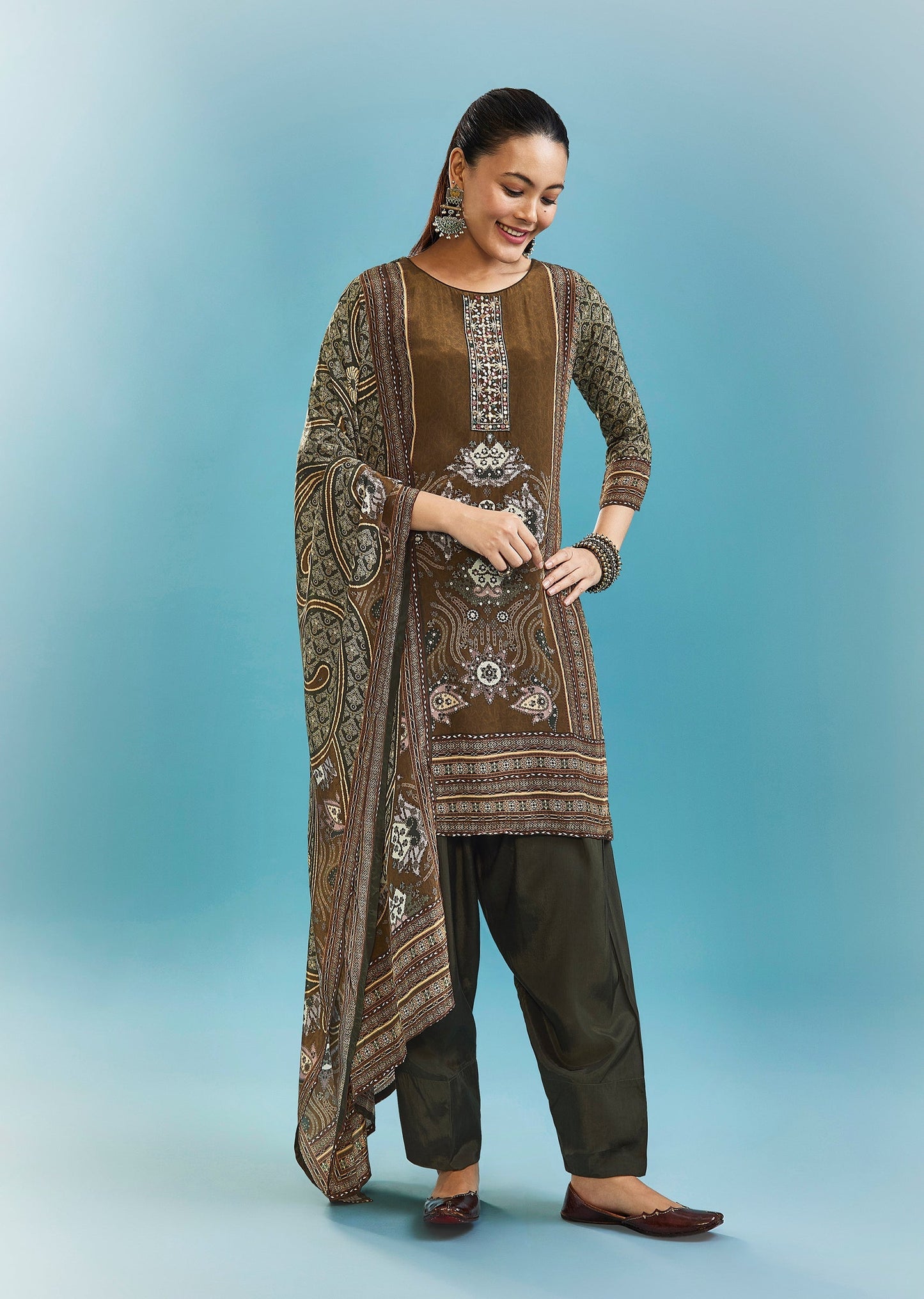 Brown Printed Kurta Set With Mirror Detailing