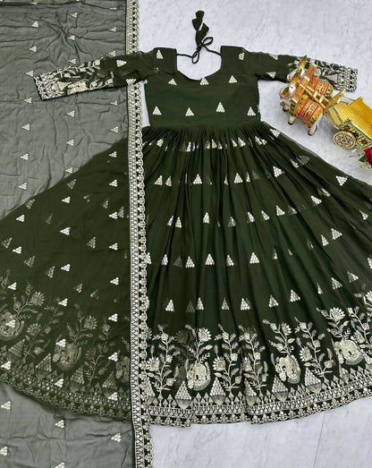 Teeya Creation Womens Casual Party Wear Heavy 7mm Sequence Embroidery Work Mehendi Gown Set