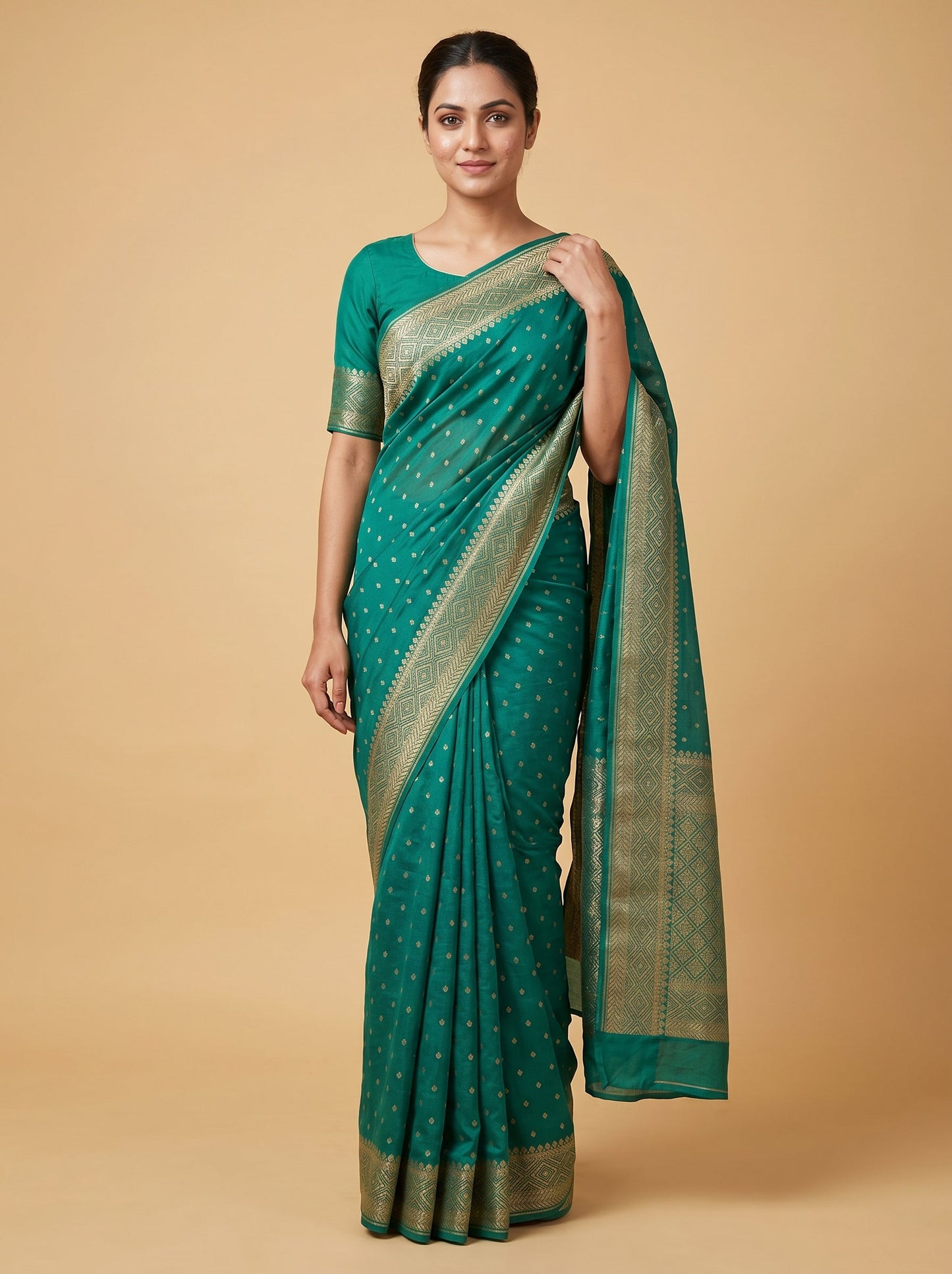 Dark Green Lush Tone Handloom Saree