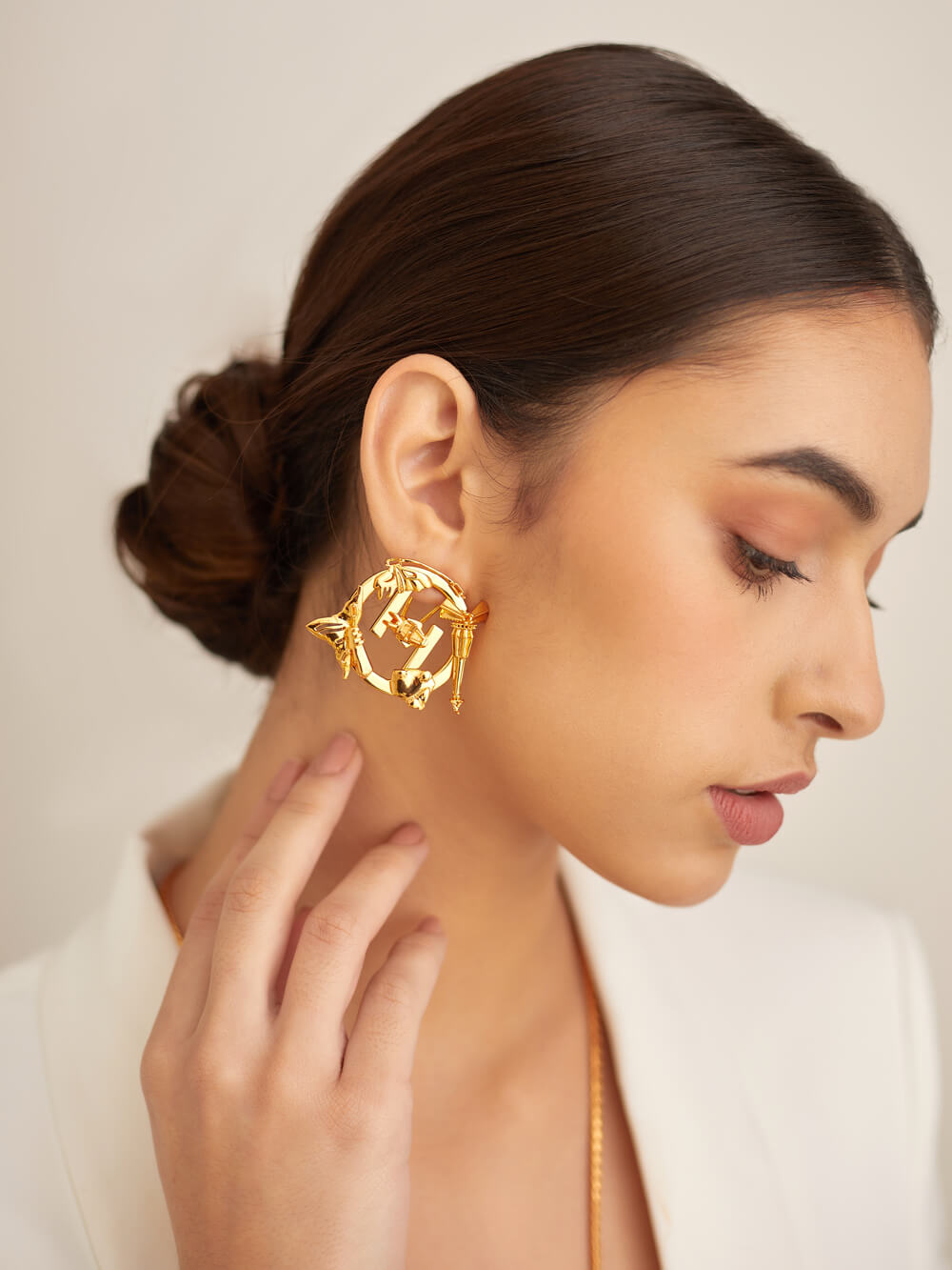 O.H. V Ear Studs Earrings