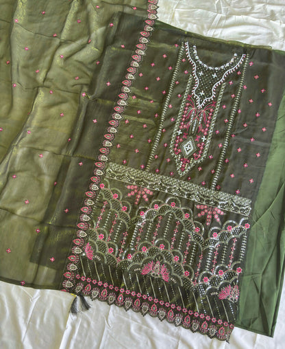 KC Mahendi Pakistani Crunchy Silk Heavy Salwar Kameez For Women