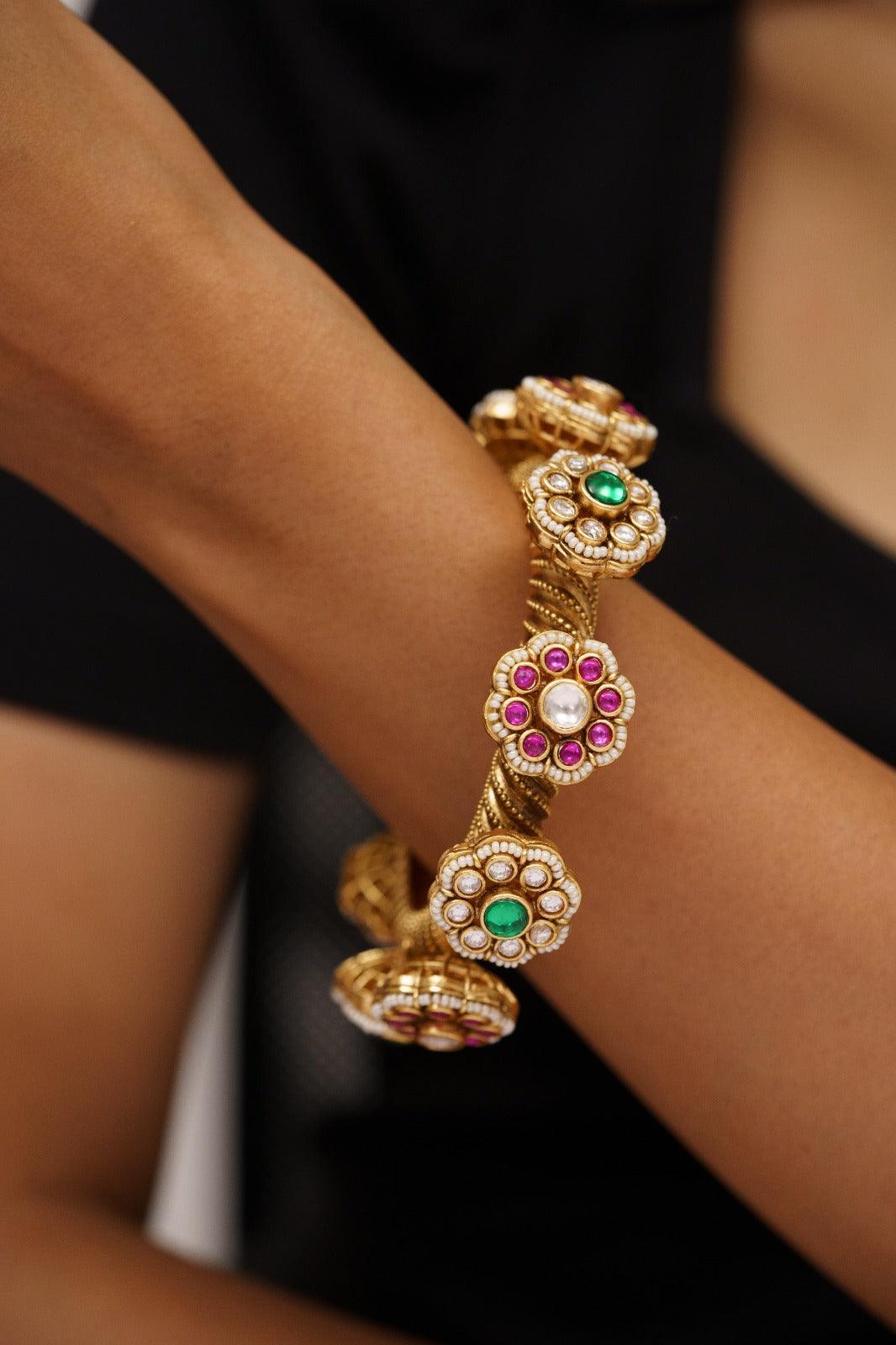 Fulvanti Gold Openable Bangles | Sone Pe Suhaga Collection