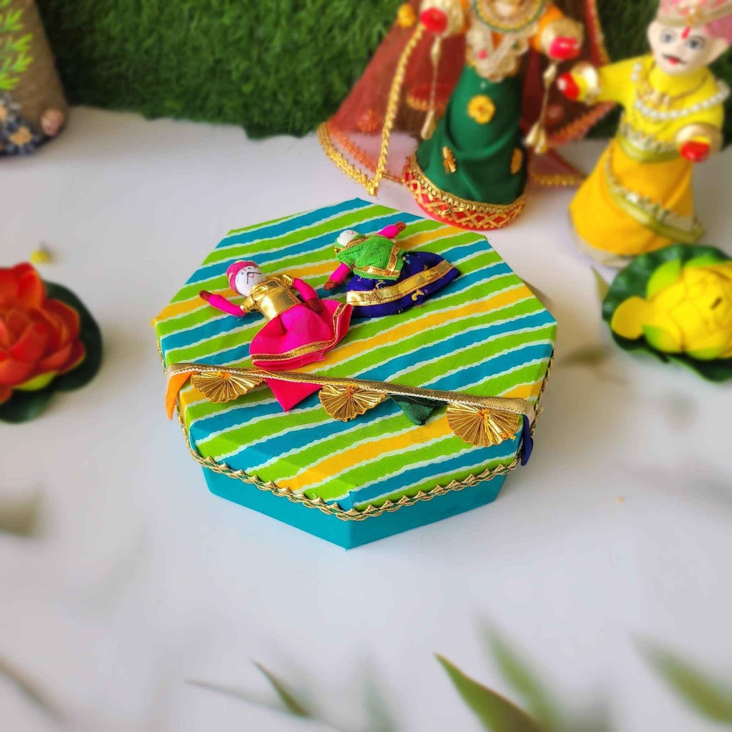 SweeDesi Ghewar Hamper 1