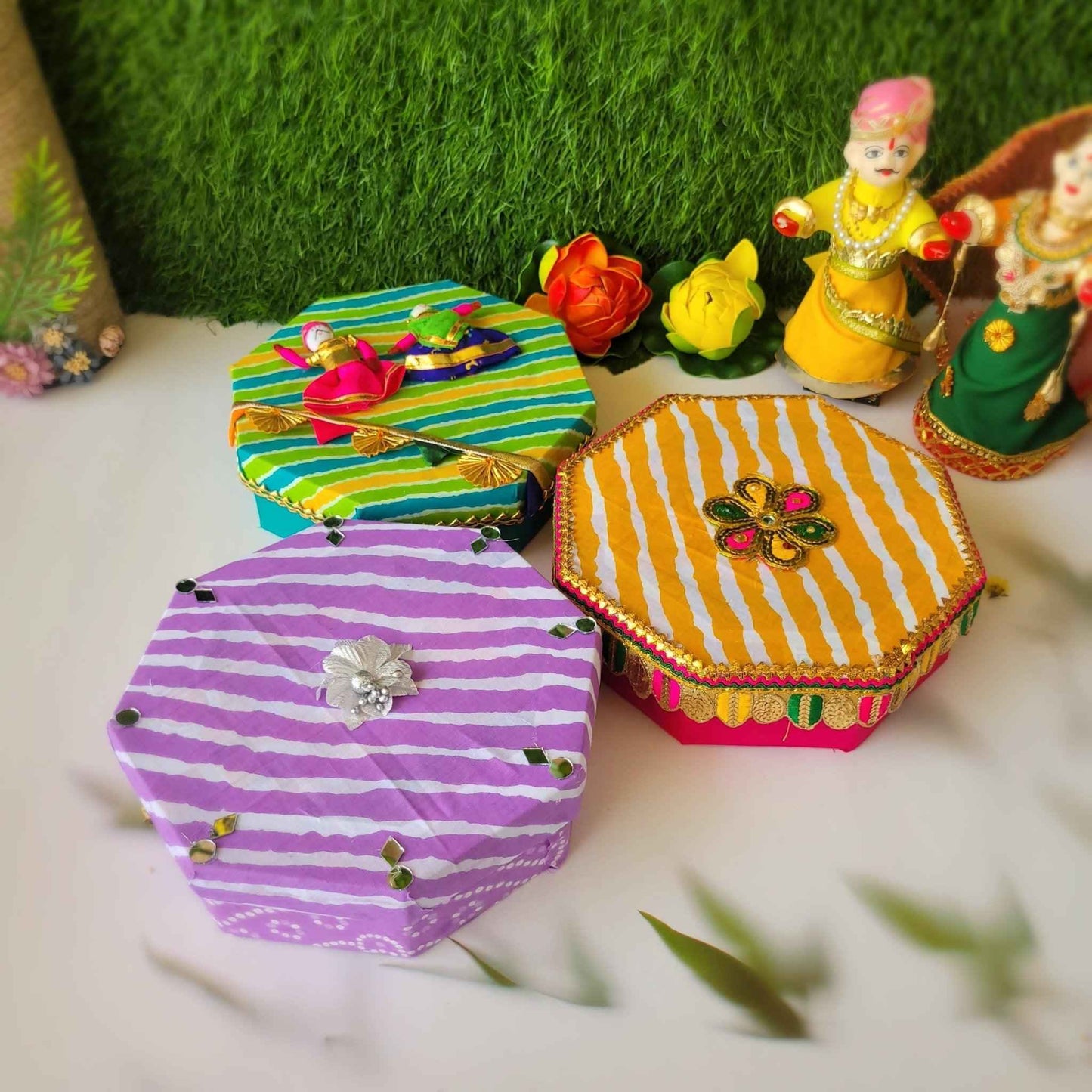 SweeDesi Ghewar Hamper 2