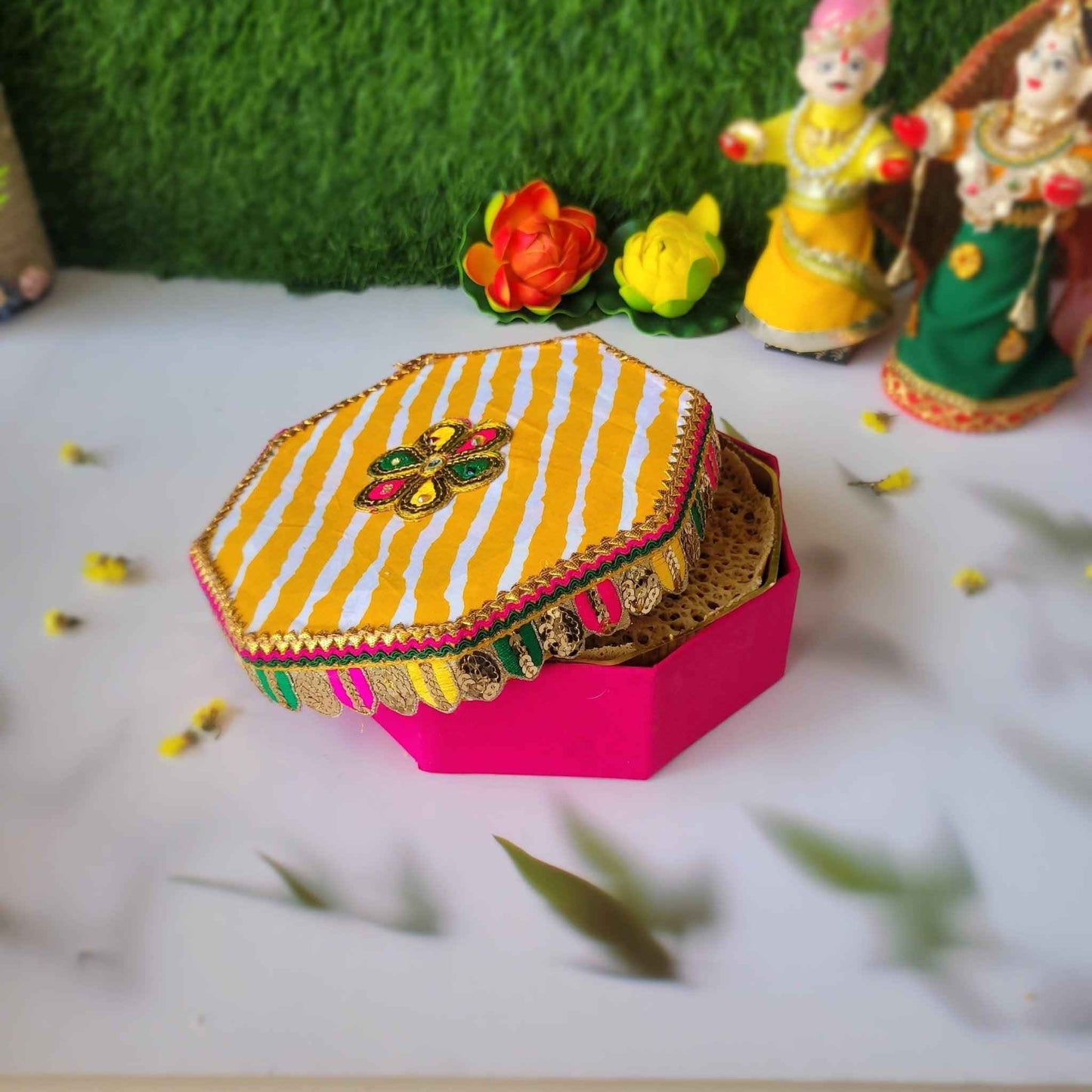 SweeDesi Ghewar Hamper 2
