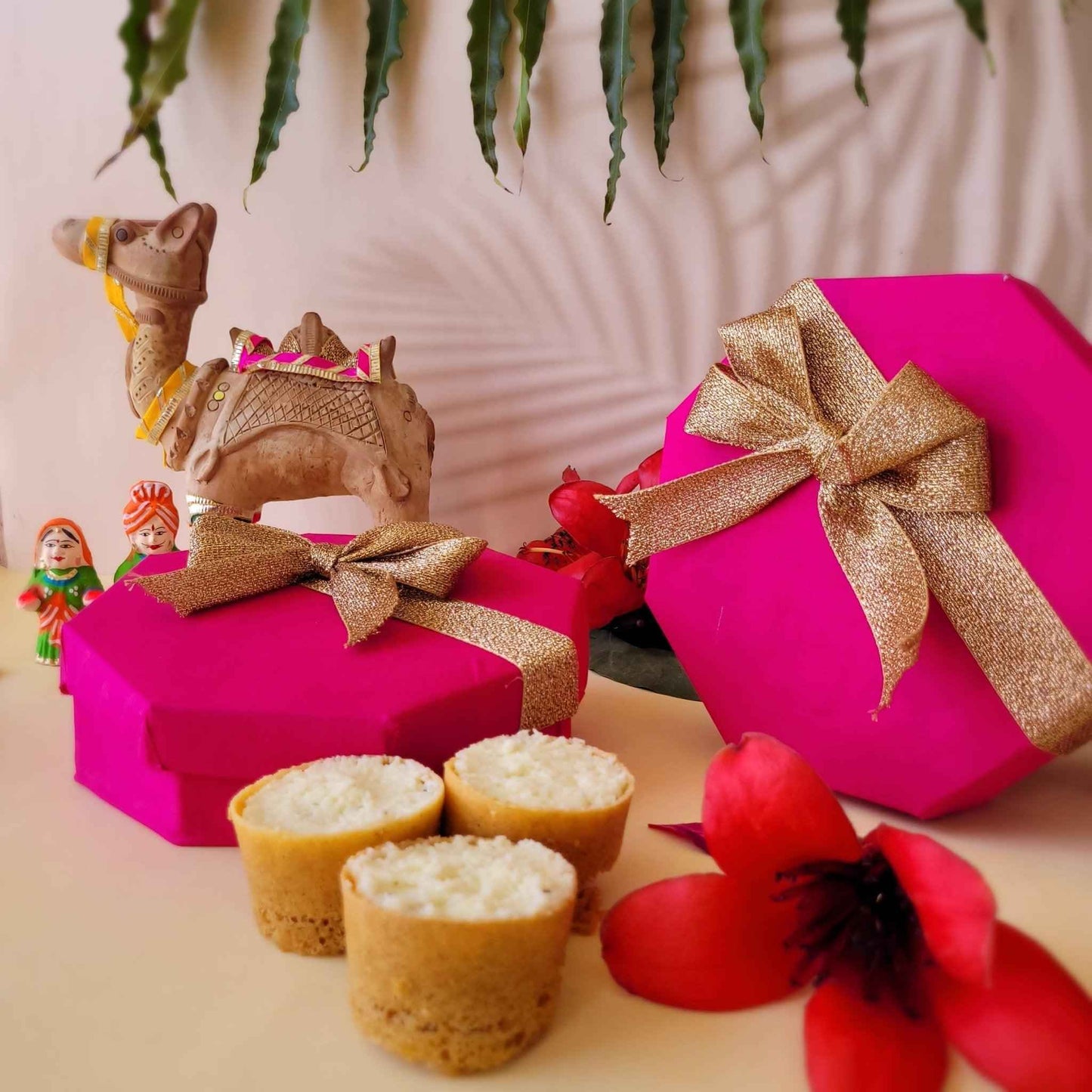 SweeDesi Meetha Ghewar - 1 Pc Hamper Pink