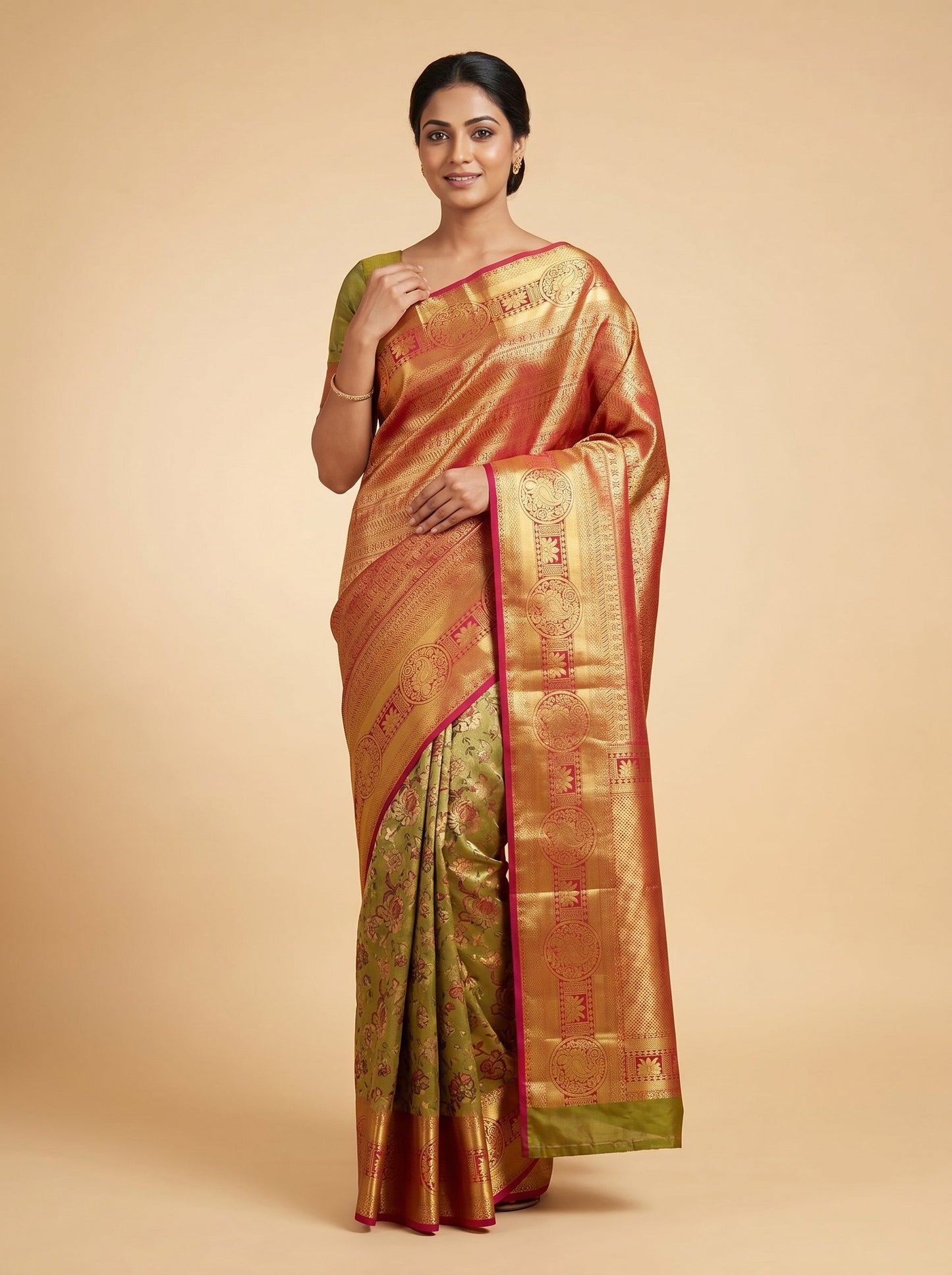 Gold Delicate Texture Handloom Saree