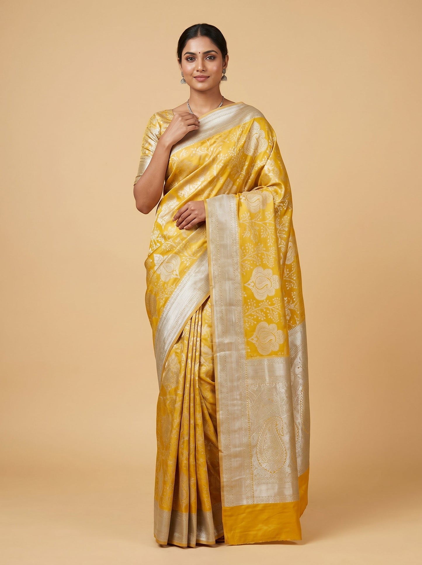 Gold Silver Fusion Handloom Saree