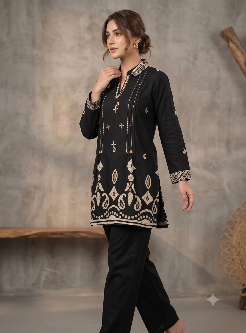 Teeya Creation Women Black Printed Cotton Kurti With Trousers Co-Ord Set