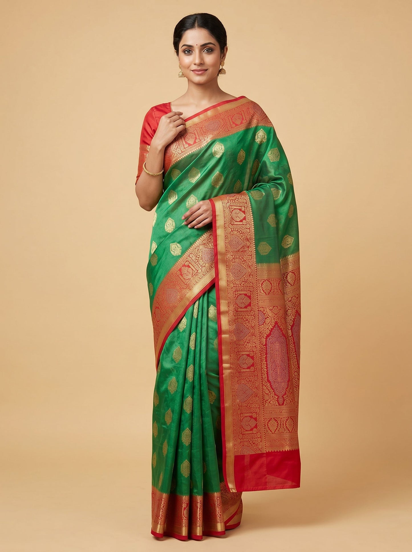 Green Elegant Classic Handloom Saree