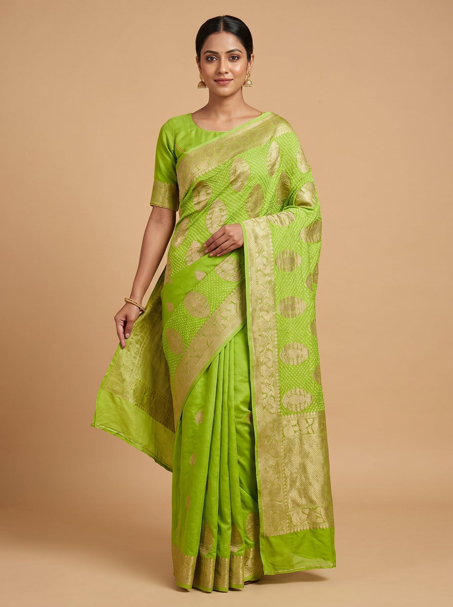 Green Radiant Bandhani Saree