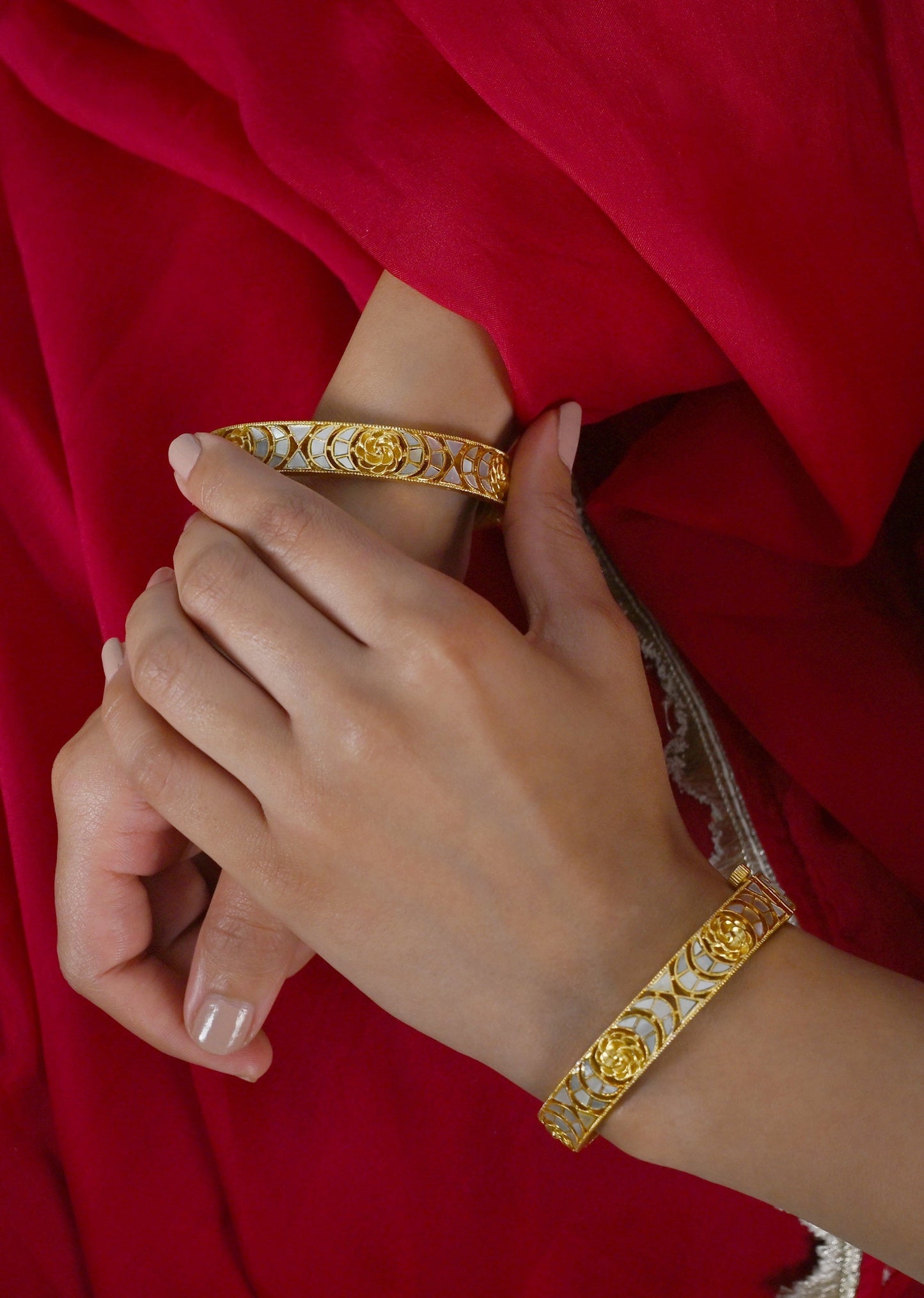 Ivory And Gold Kundan Bangles