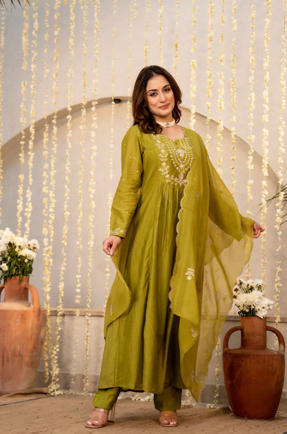 The52 Women's Beautiful Embroidery Work Chanderi Silk Fabric Flared Kurta Pant and Dupatta Set-Light Green