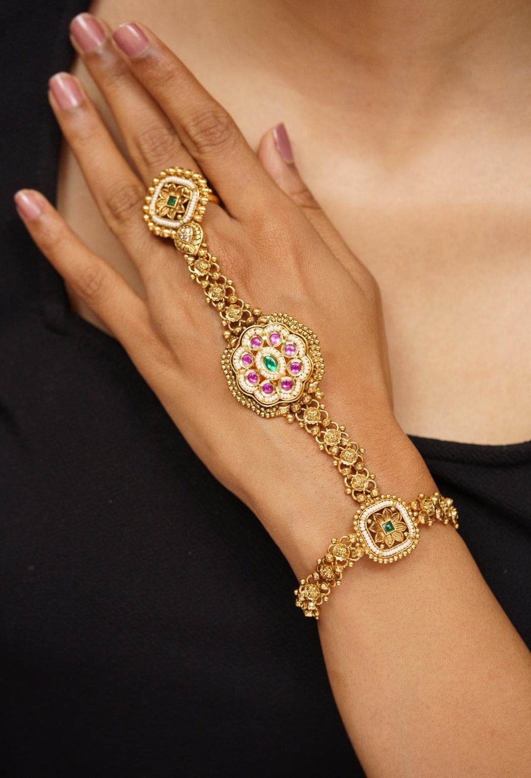 Kusum Hathpan | Sone pe Suhaga Collection