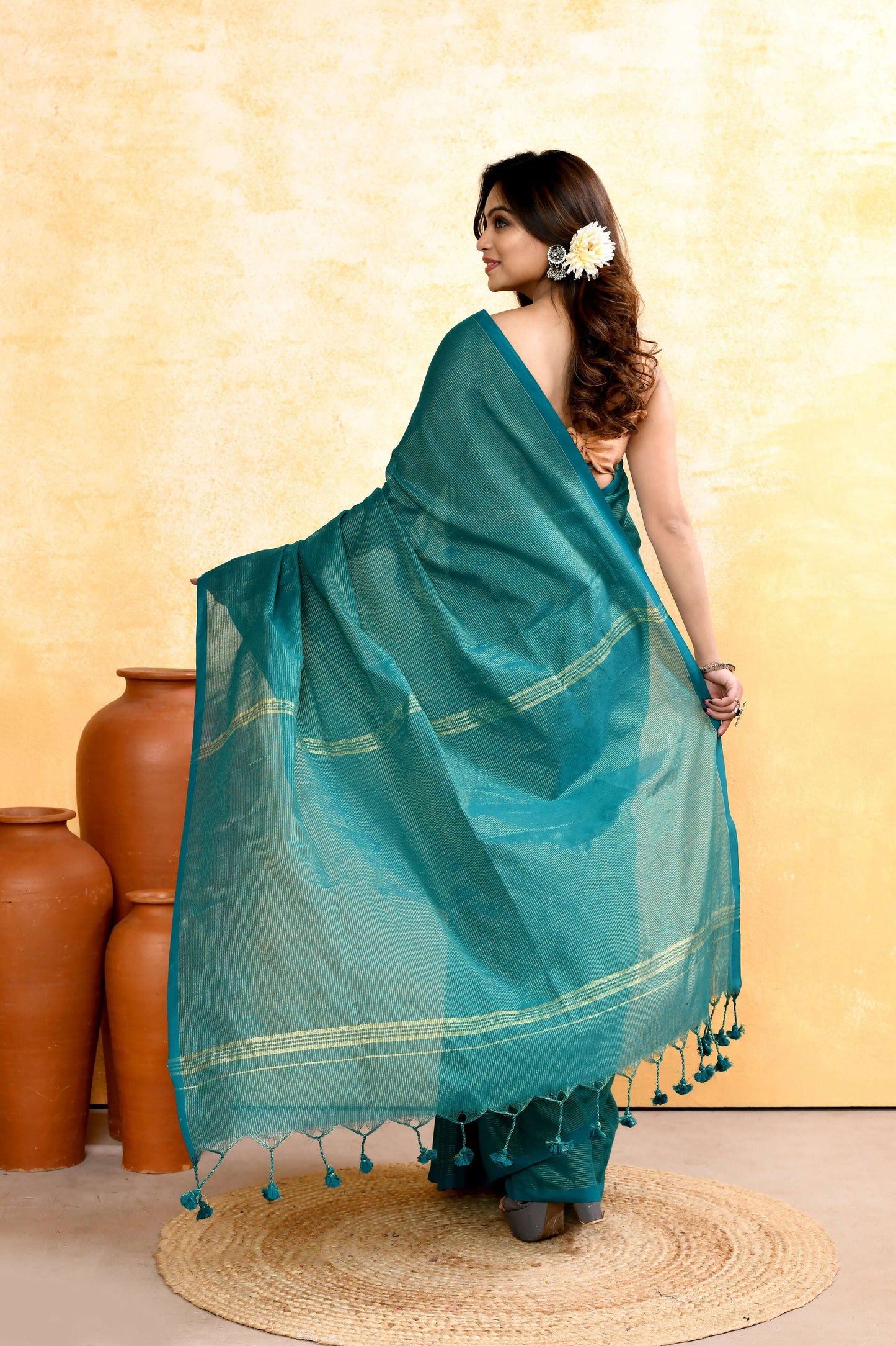 Piyari Fashion Women's Teal Embellished Cotton Blend Zari Check Handloom Saree