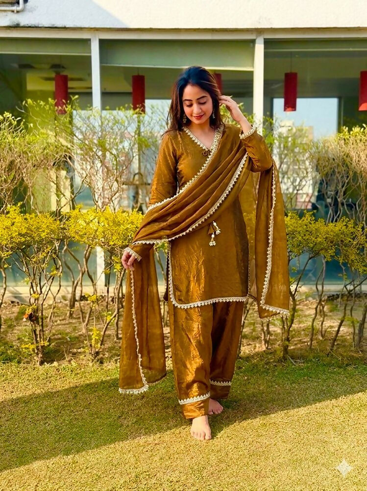Teeya Creation New Trendy Elegant Gold Chanderi Silk Kurta Set with Delicate Lace Detailing and Matching Dupatta