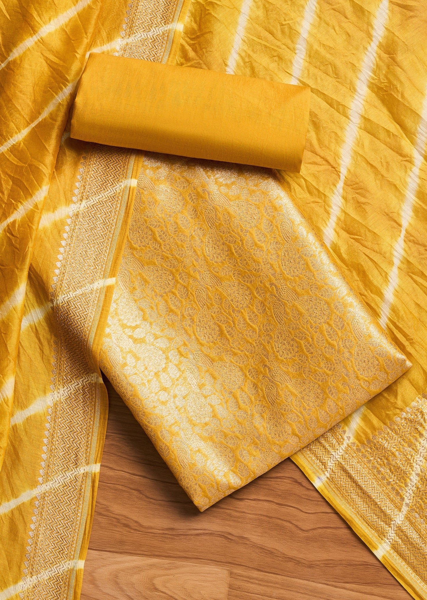 Kanak Noor Yellow Brocade Suit Set