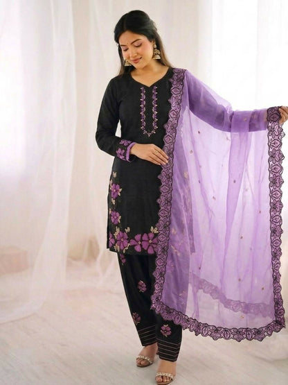 Teeya Creation Women's Fancy Stylish Heavy Embroidery Sequence Work With Rivet Moti Work Lavender Kurta Set