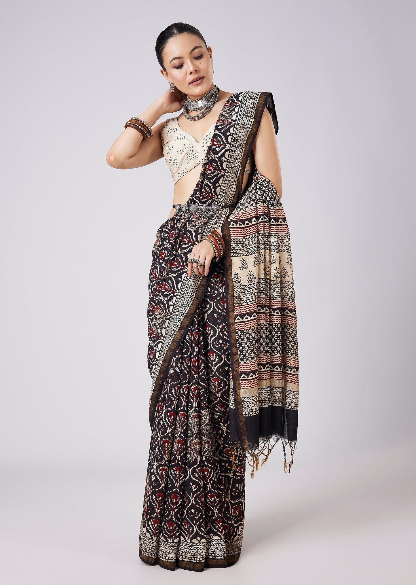 Off White Motif Printed Saree with Unstitched Blouse