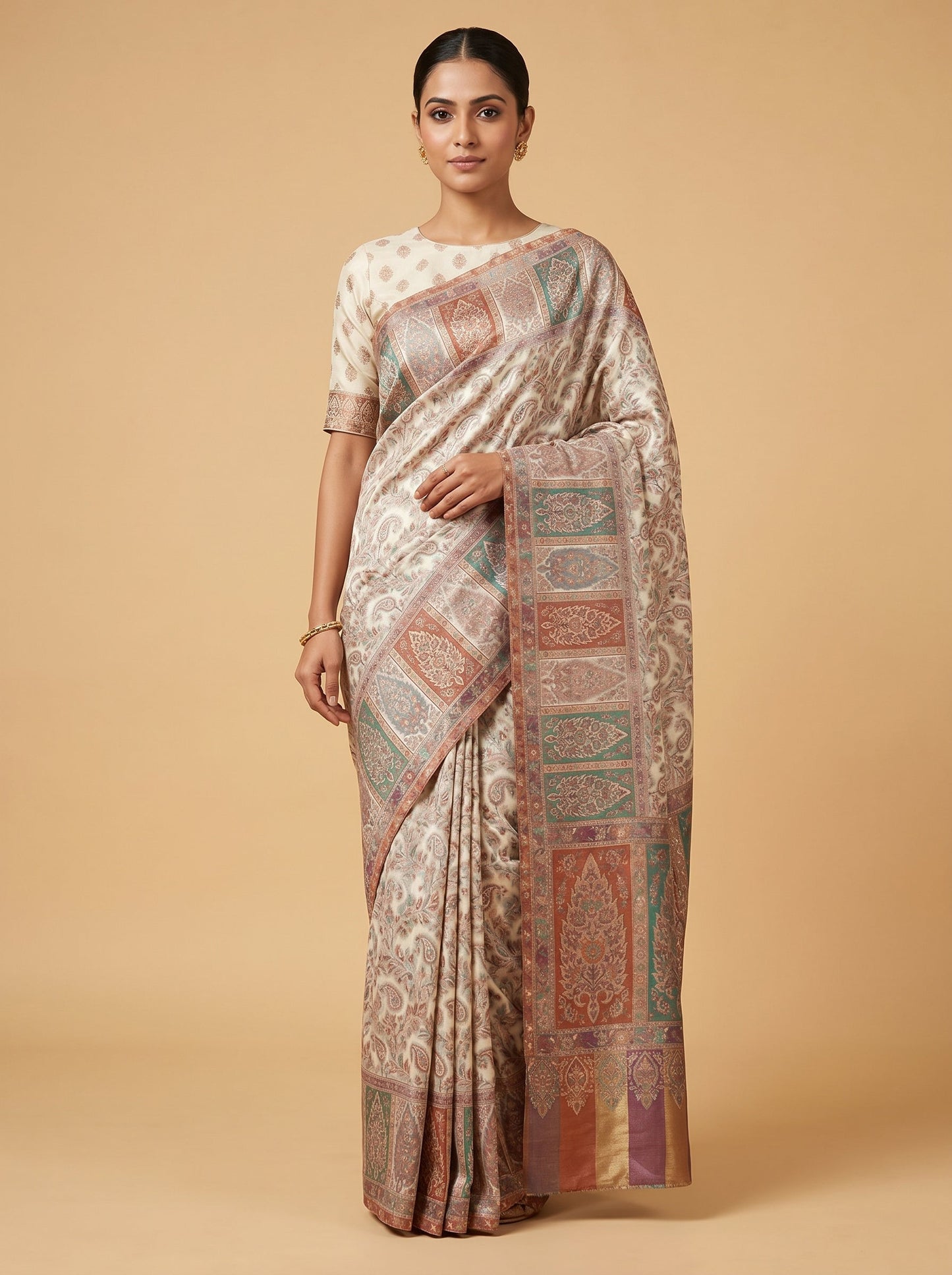 Off White Pure Tone Handloom Saree