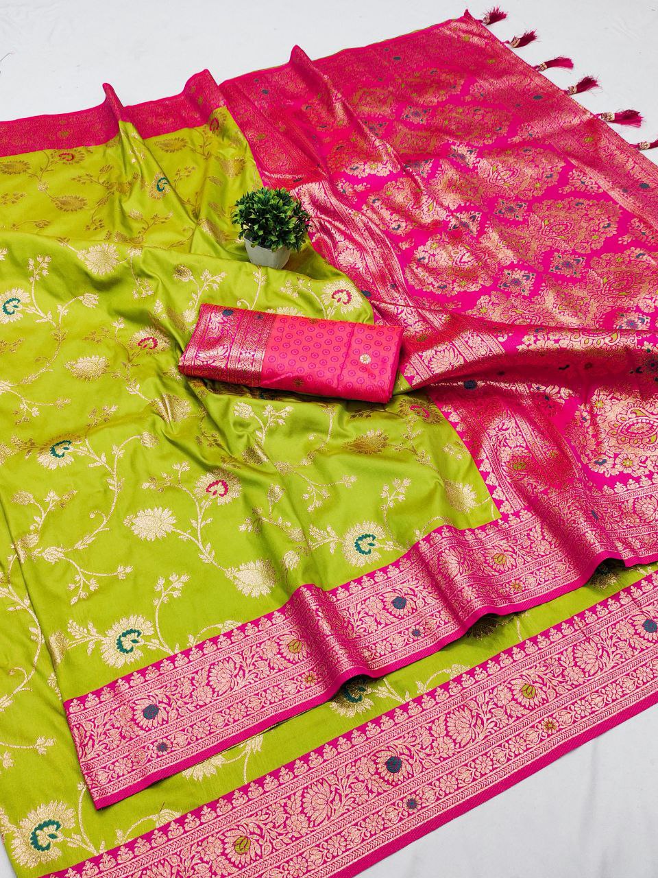 Mameraa Sarees Parrot Green Soft Silk Blend Saree With Zari Weaving Meenakari Design-Parrot_Green