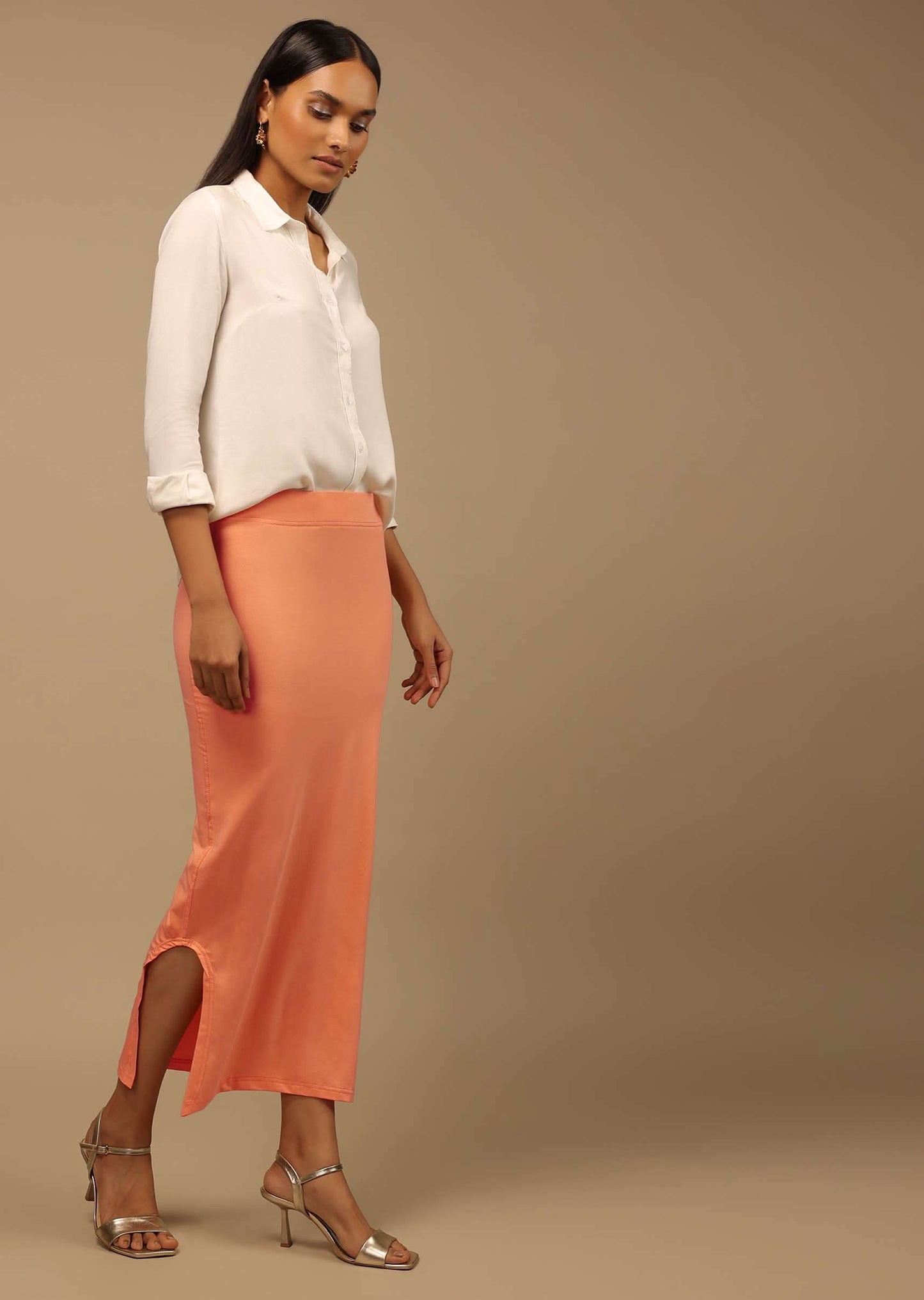 Peach Shapewear Saree Petticoat In Cotton Lycra With Elastic Waistband And Slit