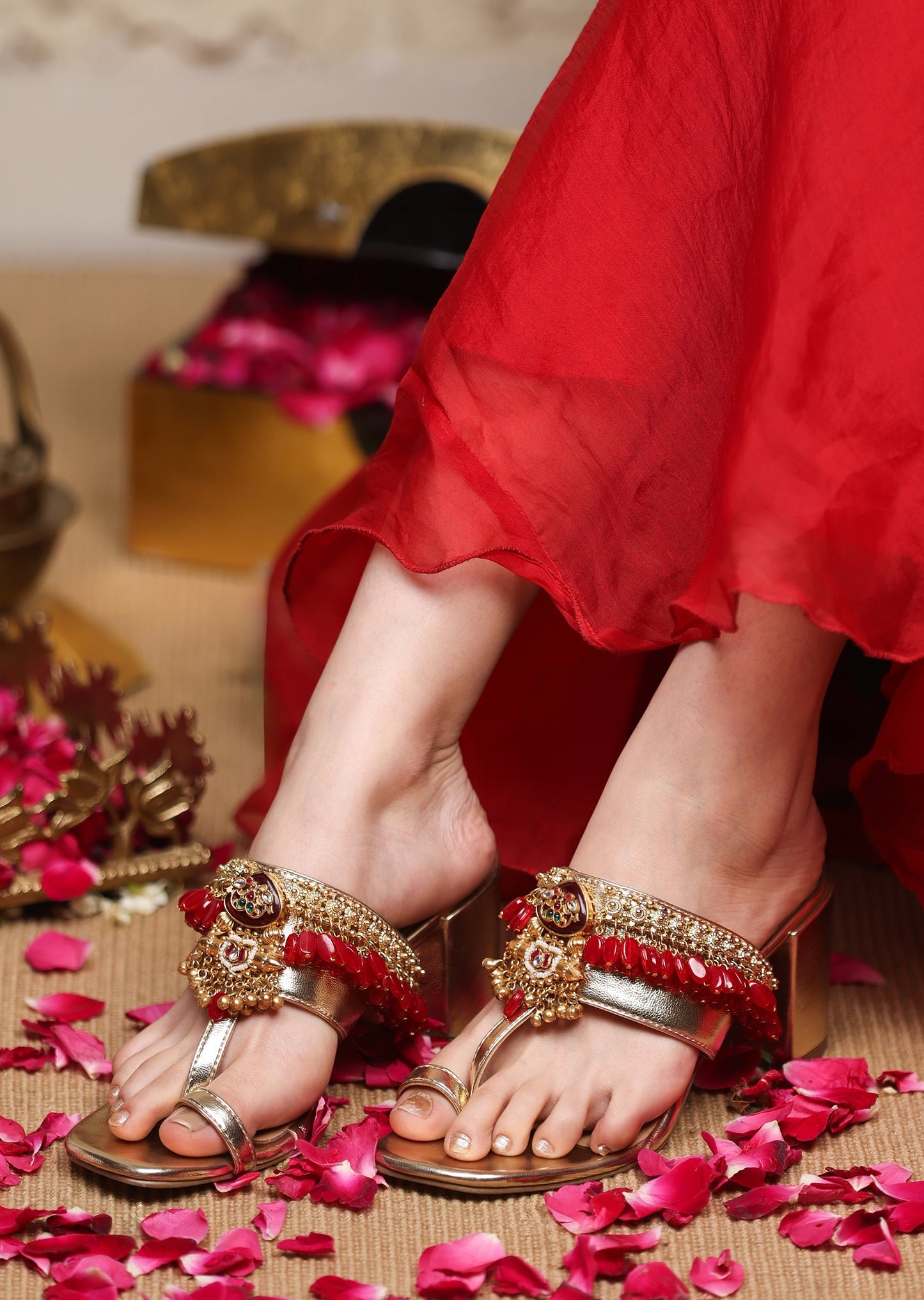 Pink Embellished Kolhapuri