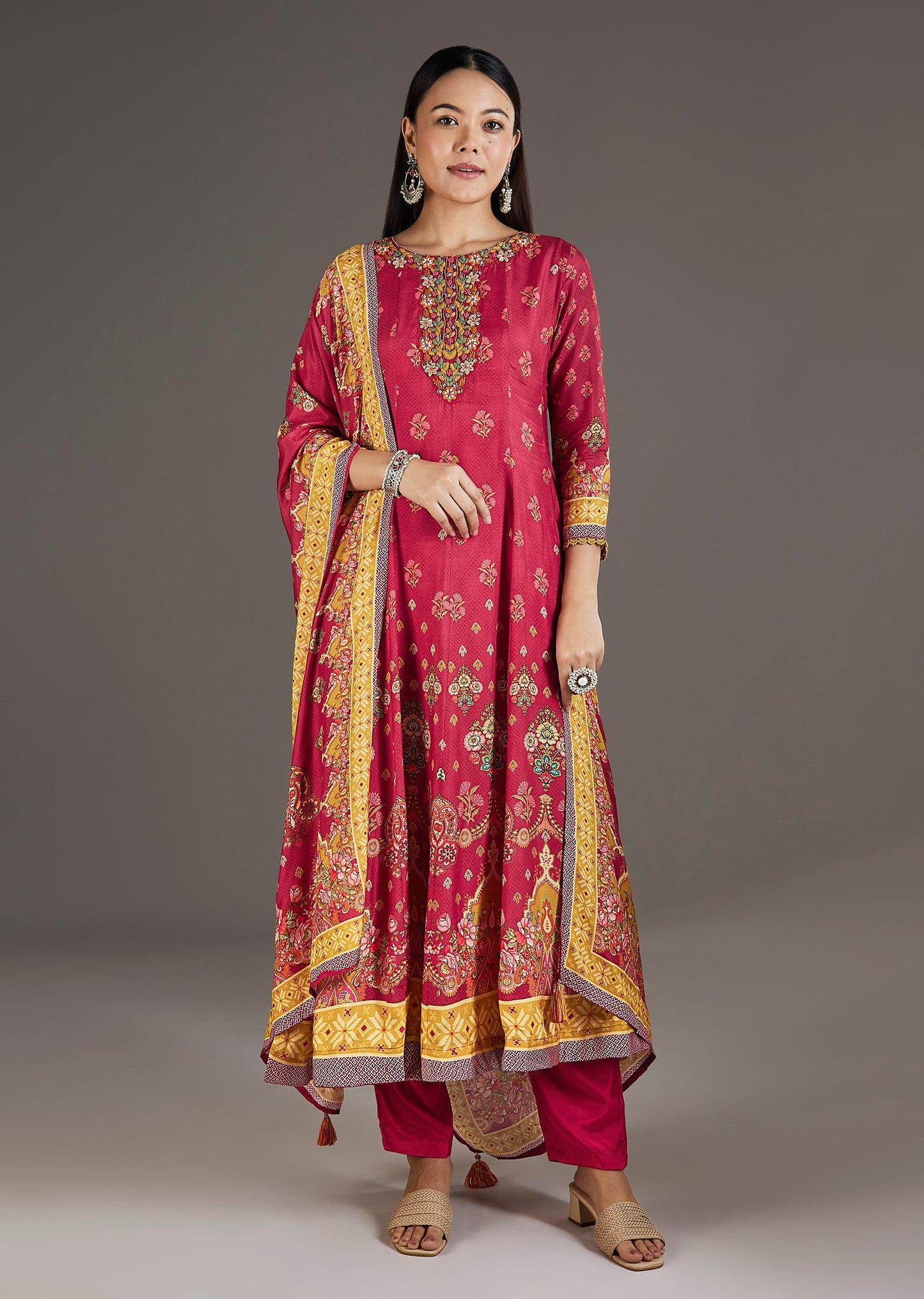Pink Muslin Anarkali Set With Thread Work