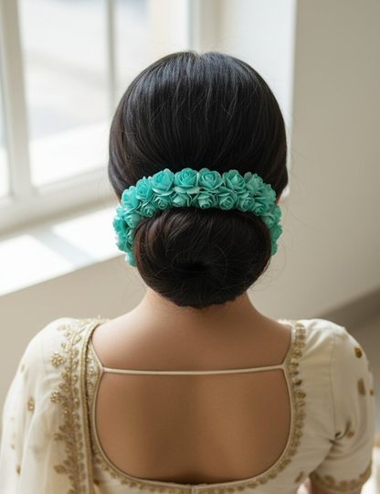 Aquamarine Rose Gajra
