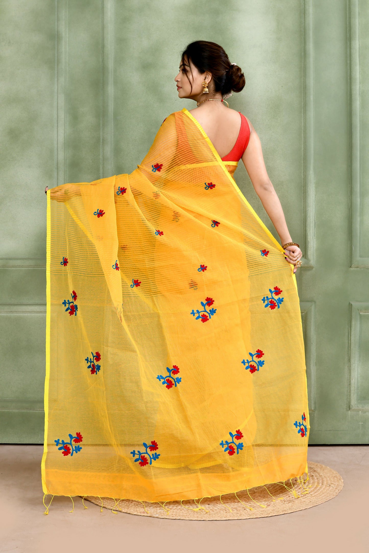 Piyari Fashion Women's Yellow Embellished Cotton Blend Embroidery Saree