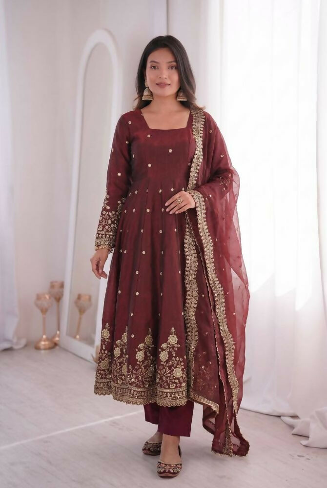 Teeya Creation Womens New Latest Trendy Elegant Maroon Embroidered Anarkali Suit Set with Scalloped Dupatta