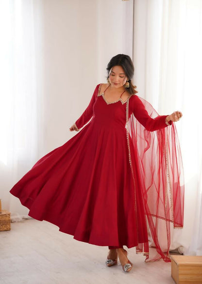The52 Women's Gorgeous Embroidery Work Roman Silk Chanderi Fabric Flared Anarkali Pant and Dupatta Set-Maroon