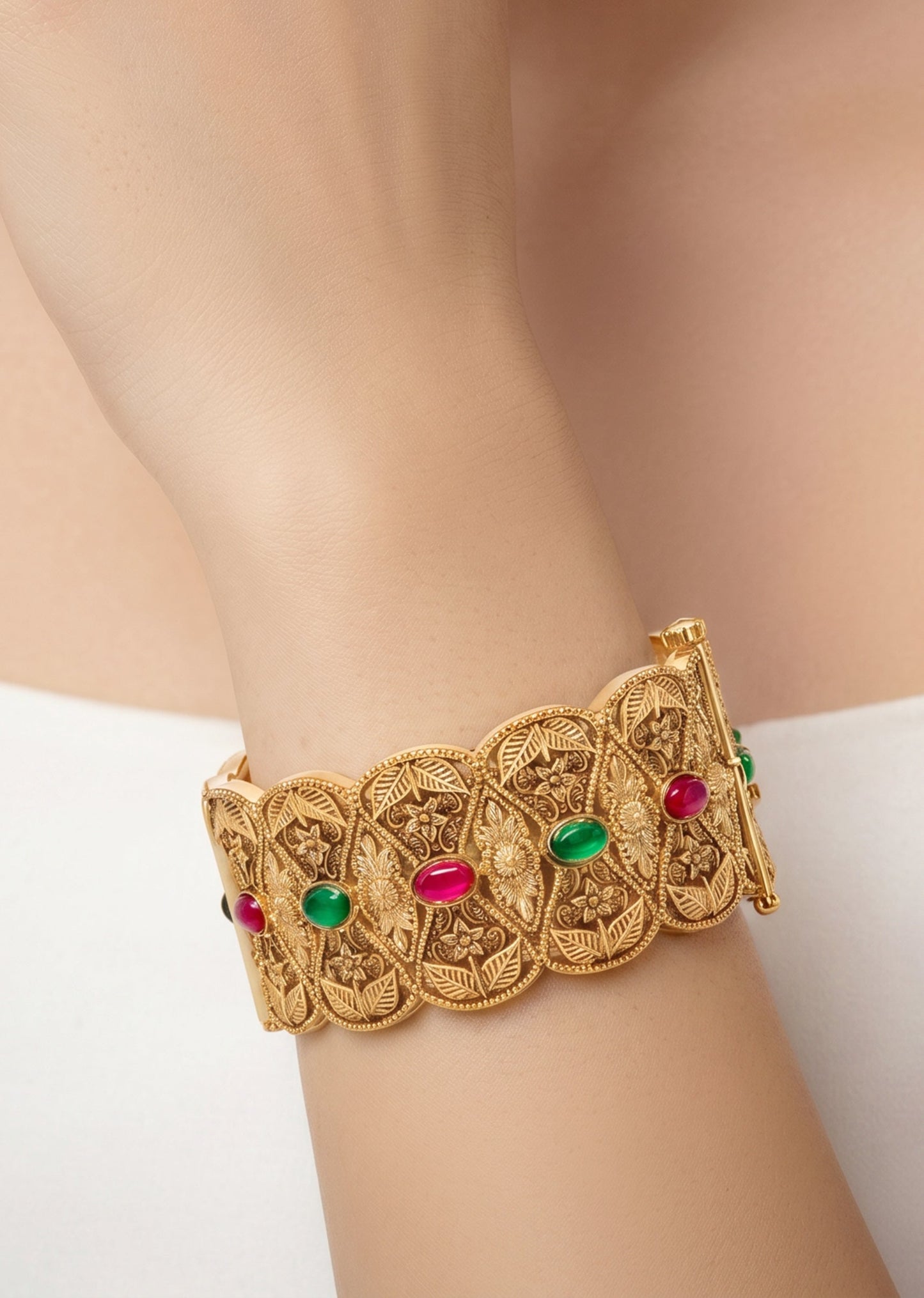 Rajwadi Multistone Heritage Bangles