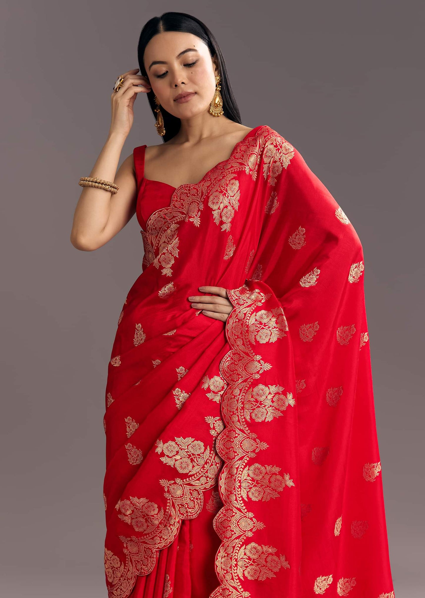 Red Dola Silk Woven Motif Saree With Scallop Border