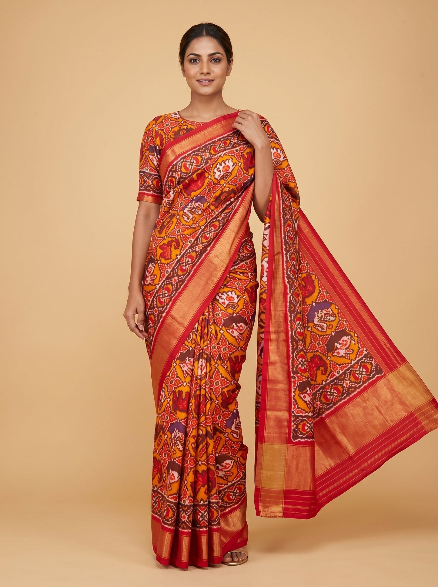 Red Shaded Tone Handloom Saree