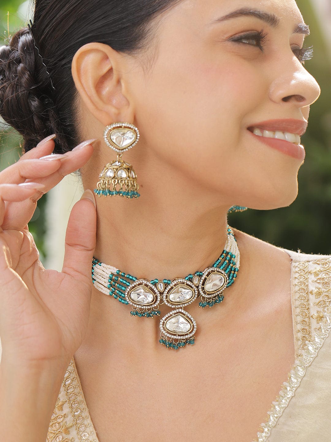 Turquoise Edges Kundan Choker Set