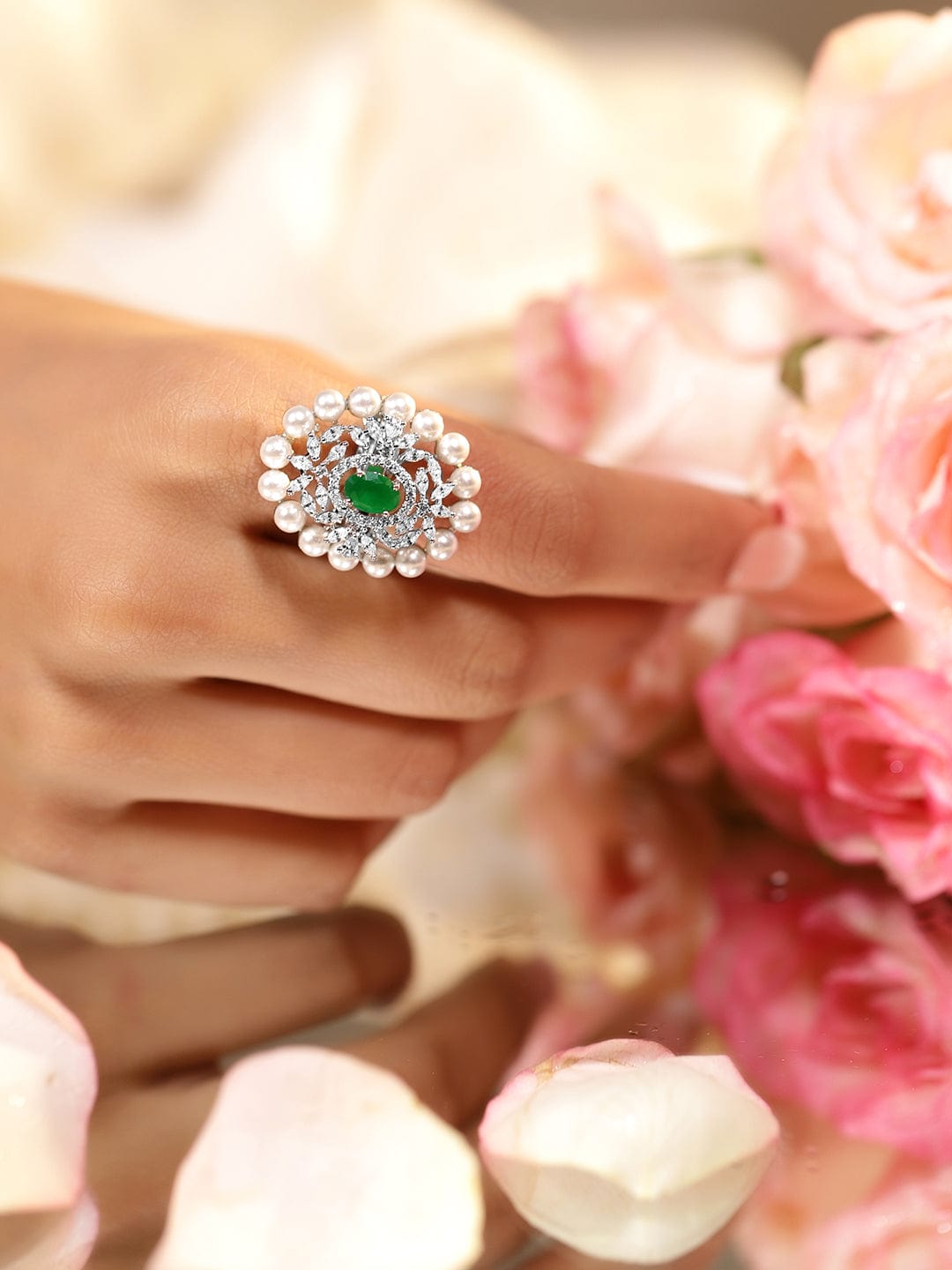 Green Aemrican Diamond Zirconia Pearl Ring
