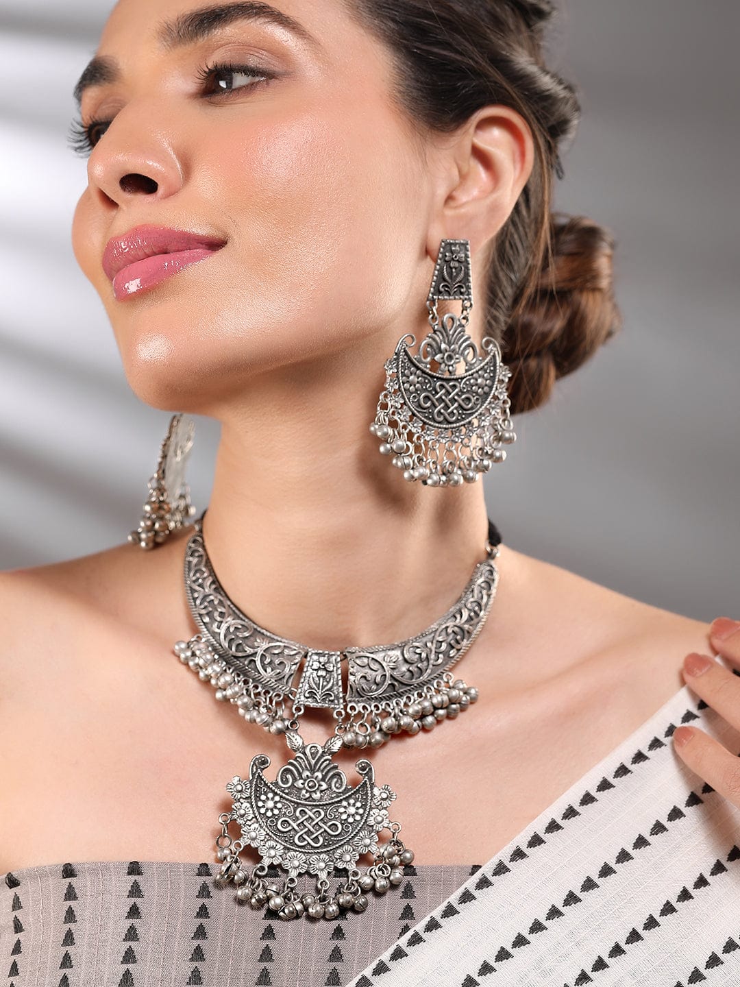Oxidized Silver Beaded Floral Necklace Set