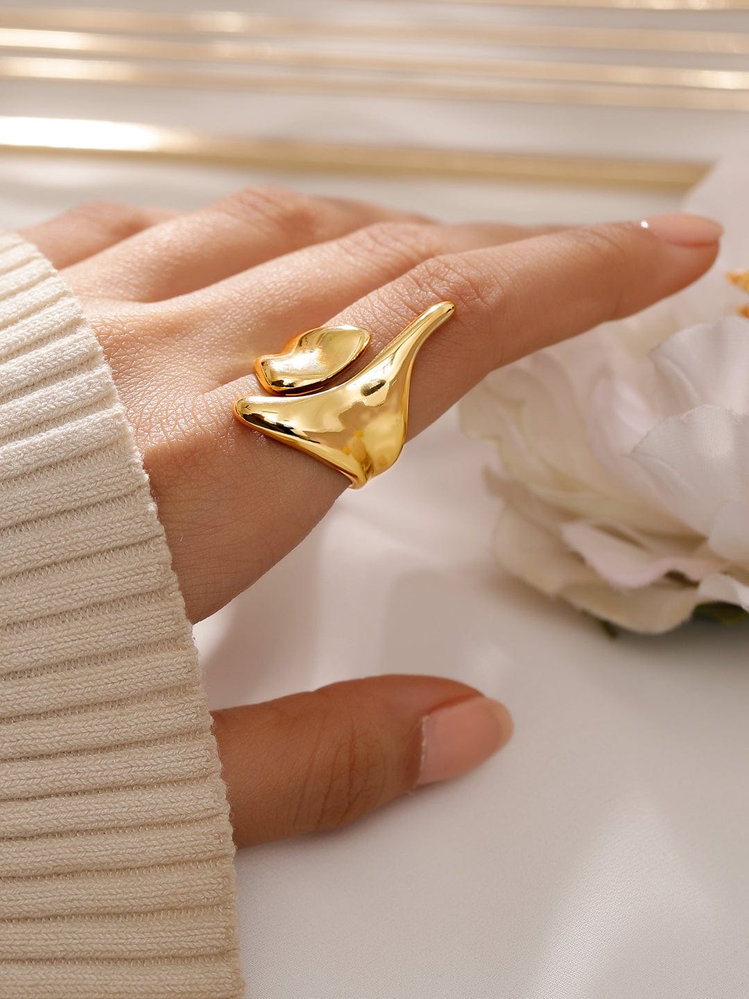 Rubans Voguish 18K Gold-Plated Abstract Openable Finger Ring