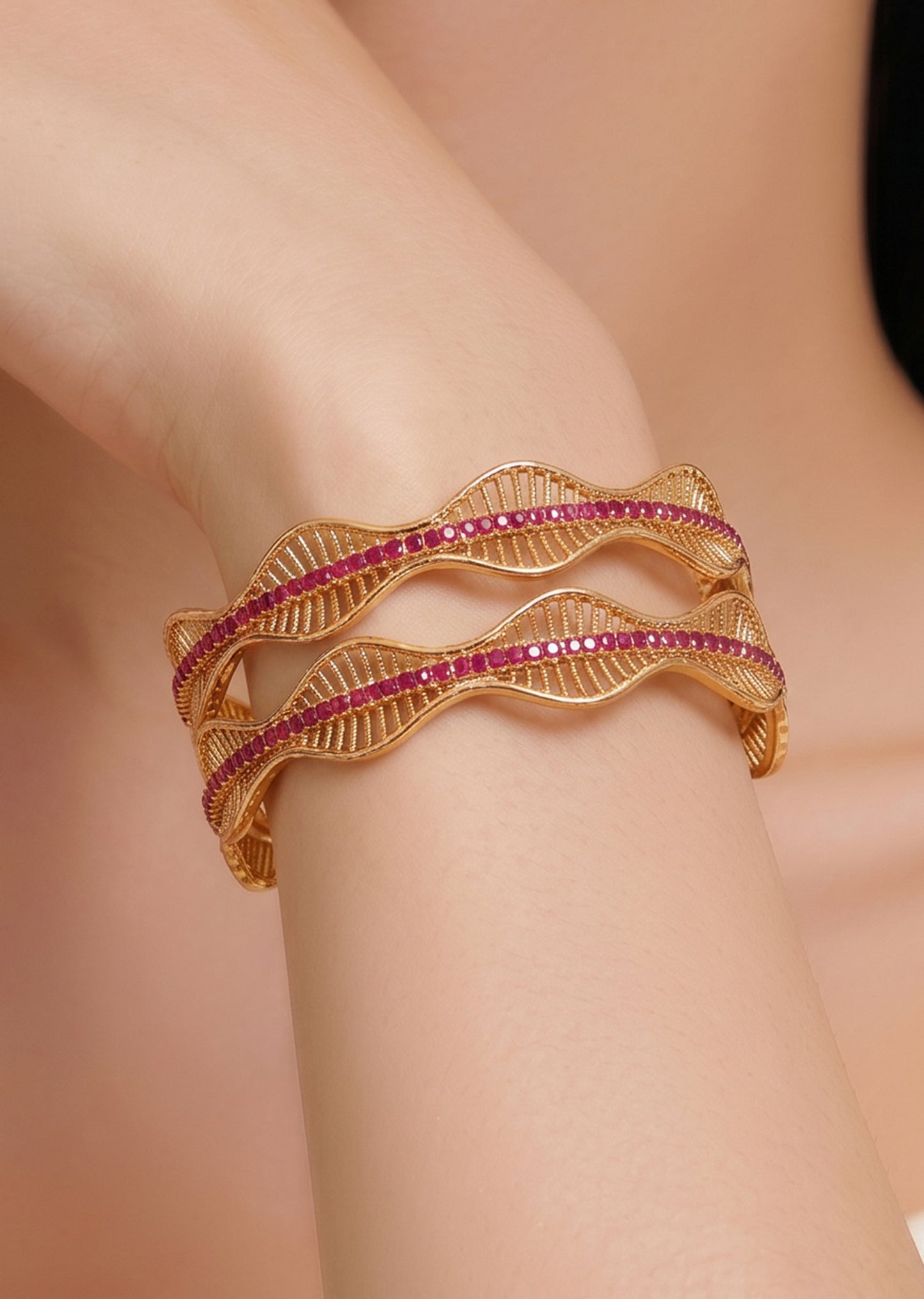Ruby Accent Twisted Bangle Set