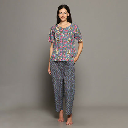 Breathables Women Cotton Printed Loungewear Kurta And Pants Co-Ord Set With Crop Top Grey I Nightwear