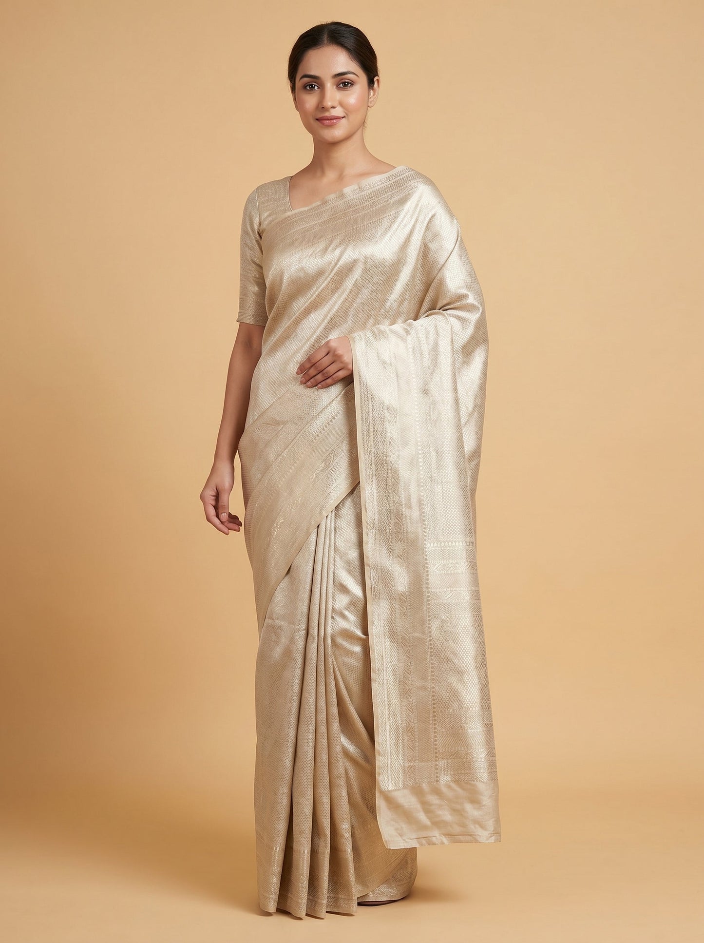 Silver Fluid Sheen Handloom Saree