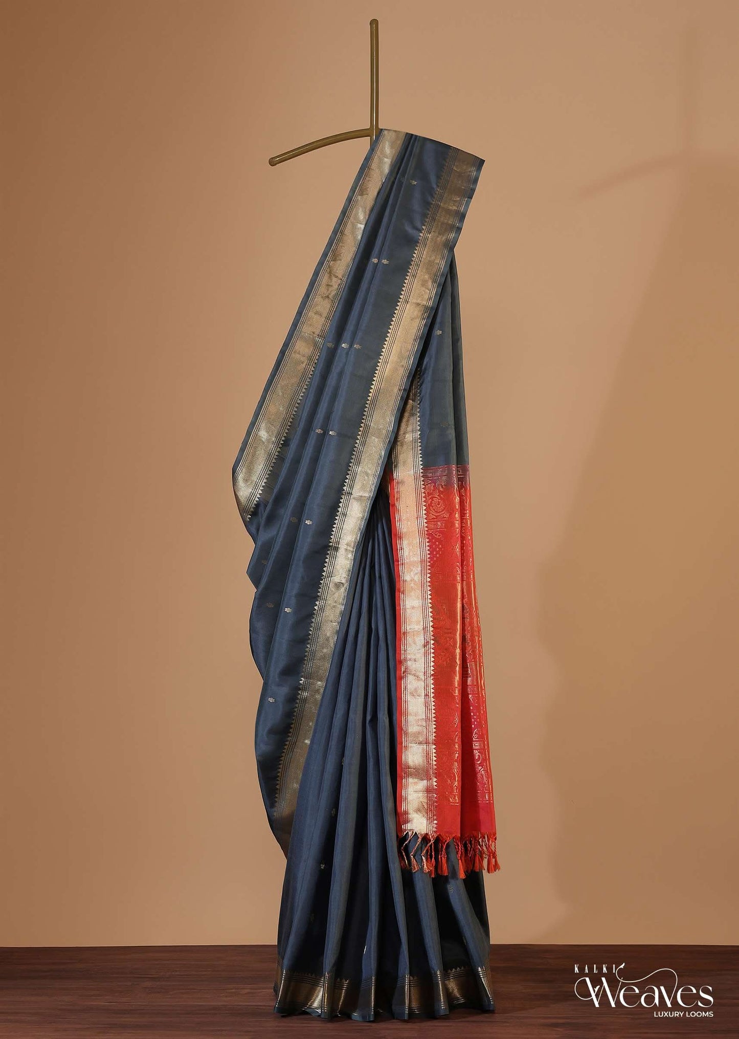 Stone Grey Album Silk Saree With South Paithani Pallu And Unstitched Blouse