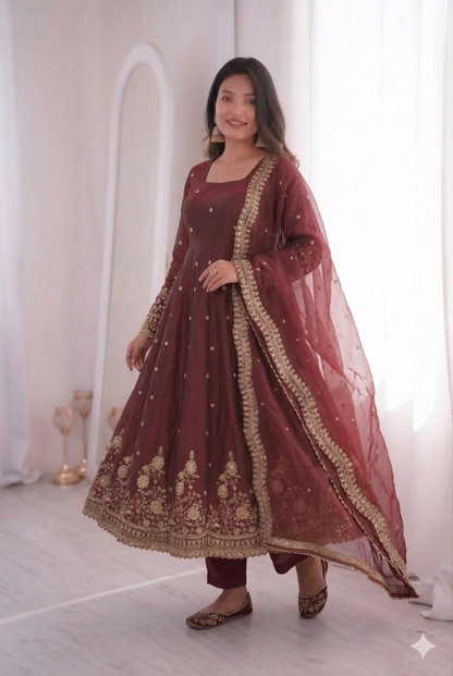 Teeya Creation Womens New Latest Trendy Elegant Maroon Embroidered Anarkali Suit Set with Scalloped Dupatta