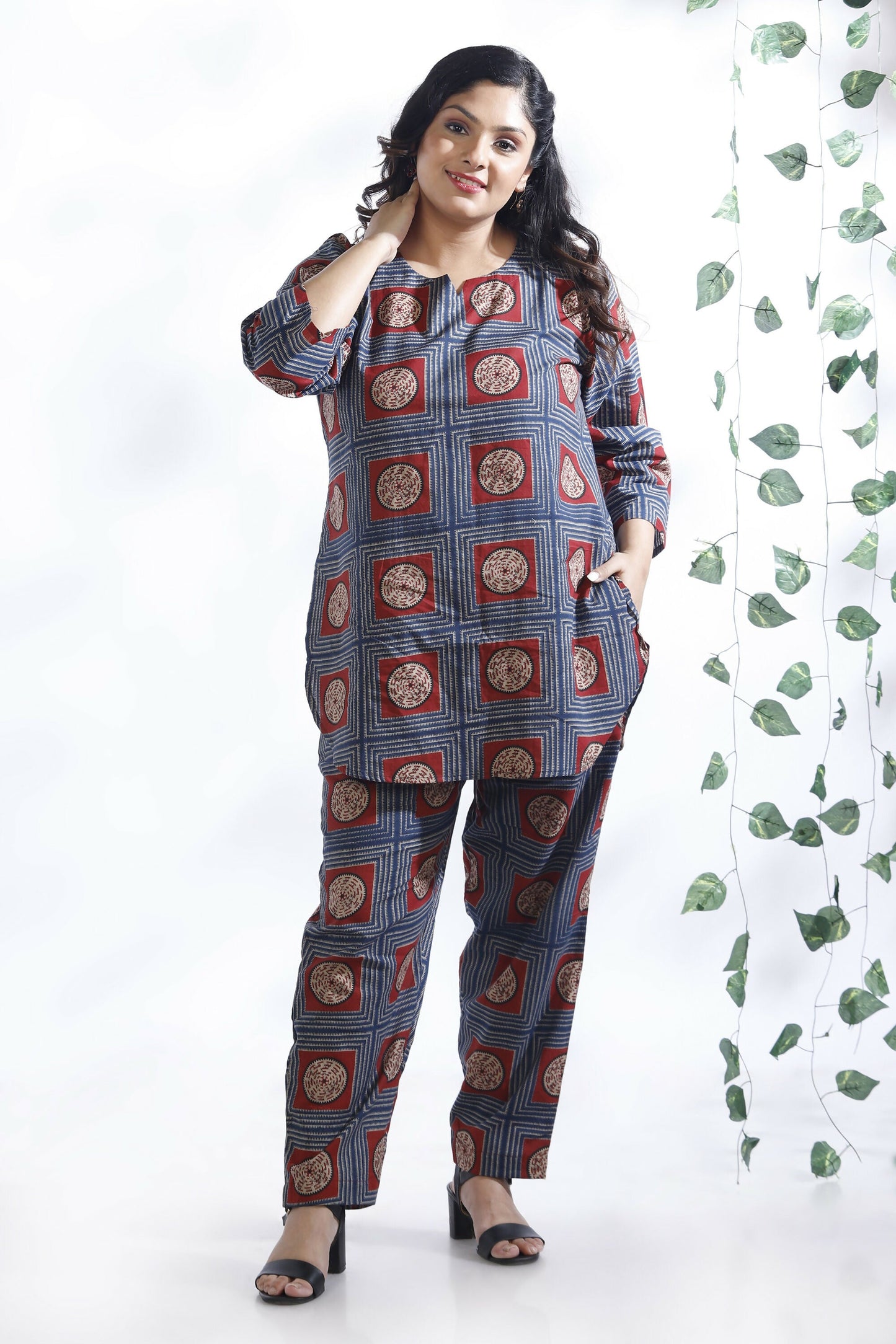 Breathables WomenS Blue Cotton Geometric Print Loungewear Co-Ord Set  Hip-Length Kurta & Pants
