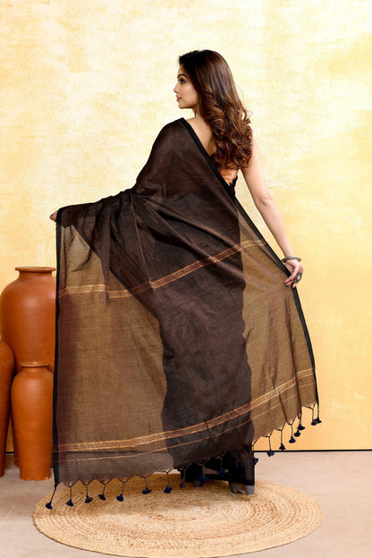 Piyari Fashion Women's Black Embellished Cotton Blend Zari Check Handloom Saree