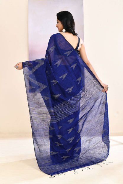 Piyari Fashion Women's Blue Embellished Cotton Blend Jamdani Saree