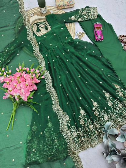 Teeya Creation Womens New Latest Trendy Elegant Green Embroidered Anarkali Suit Set with Scalloped Dupatta